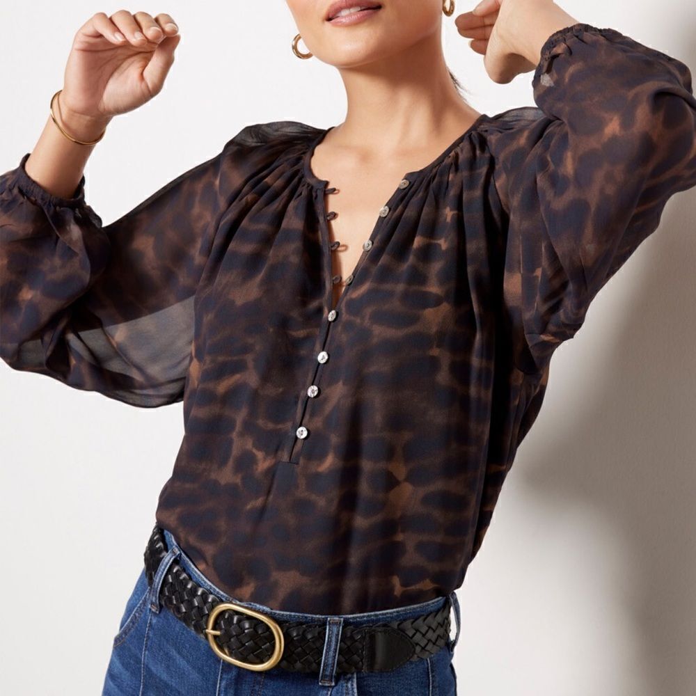 Rails Indi Leopard Blouse - Picture 2 of 9